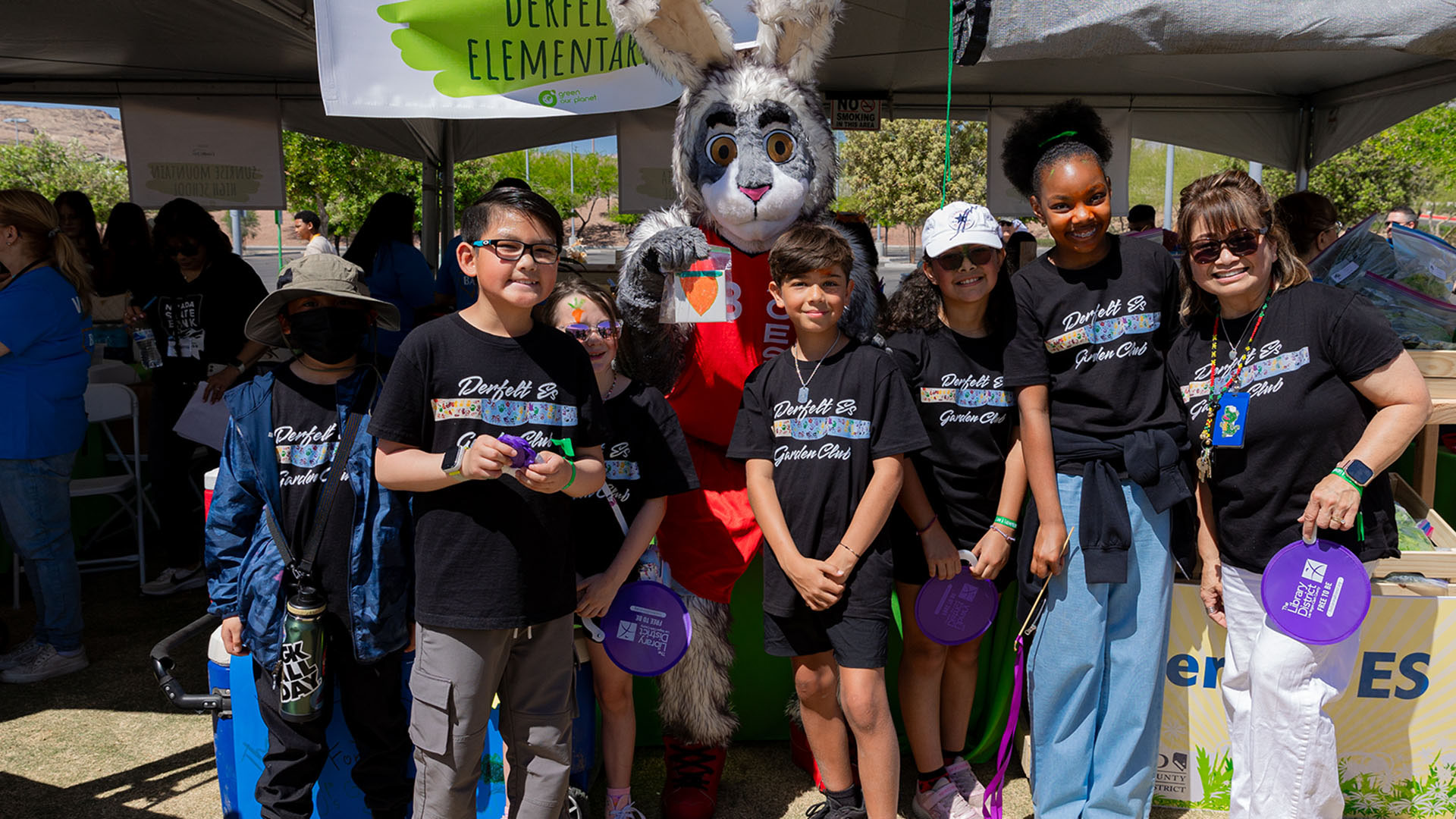 Gallery: Aces Attend Green Our Planet Farmers Market